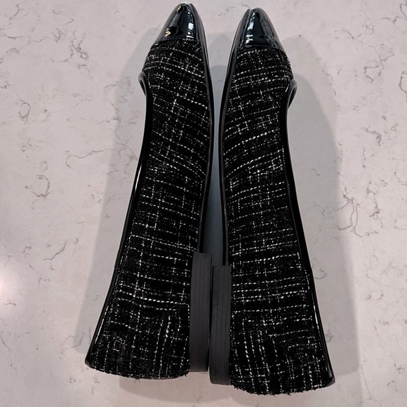 VINCE CAMUTO NWOB Tweed & Patent Leather Minndy Flats Size 10 - Picture 5 of 11